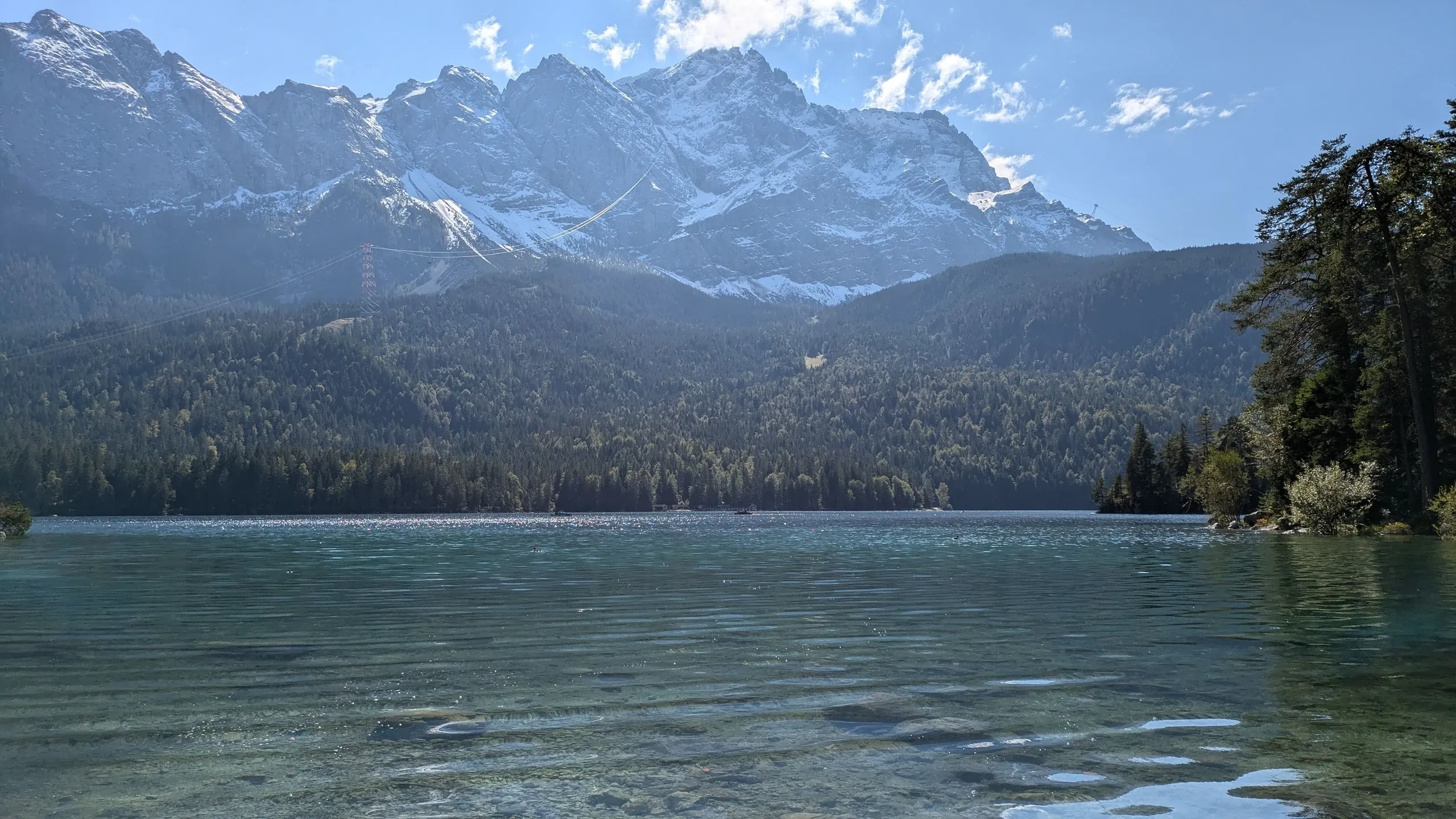 Paysage montagne et lac